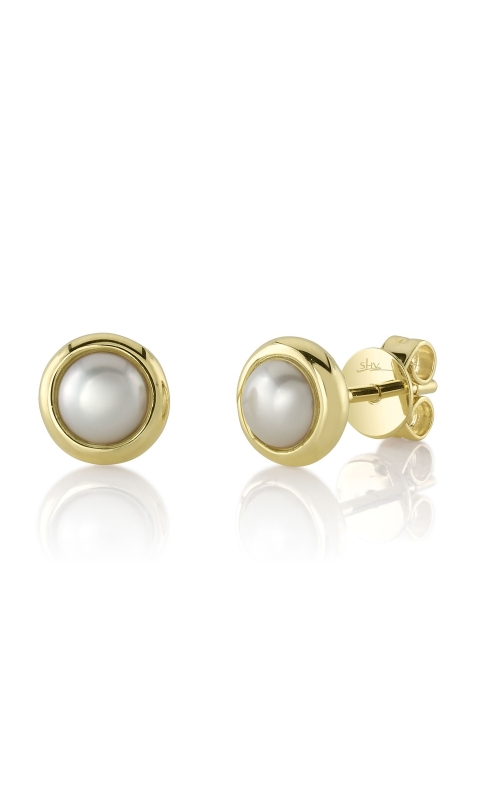 Shy Creation Mobe Pearl Stud Earrings
