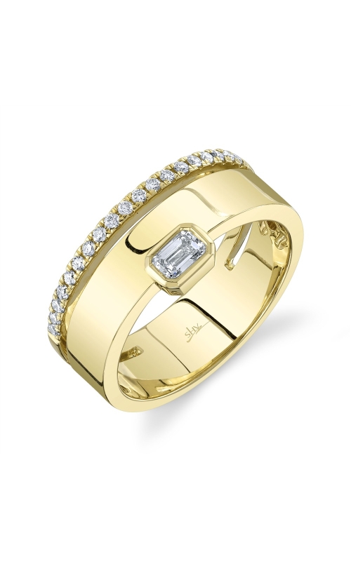 Shy Creation Emerald Cut Diamond Band