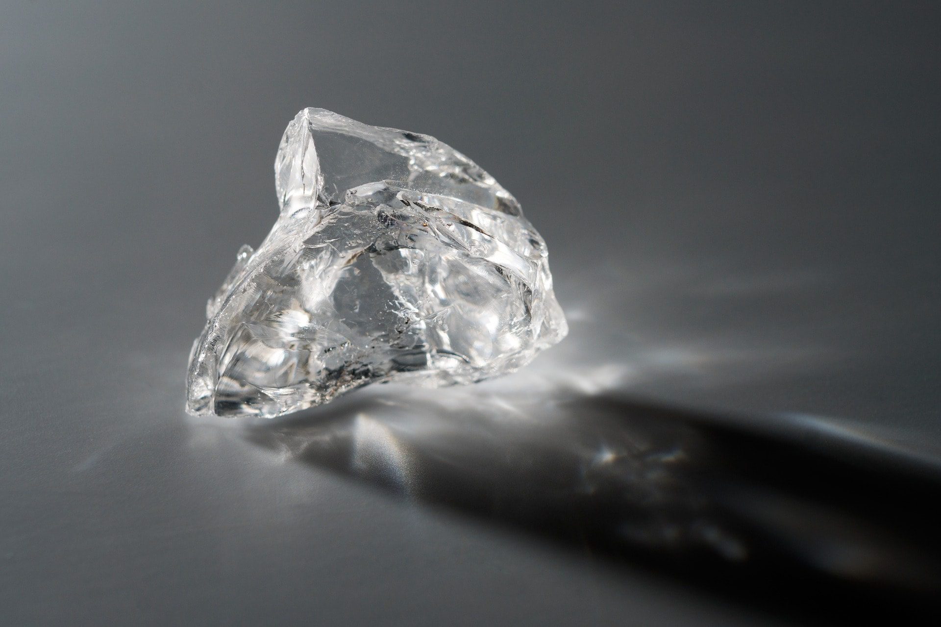What Is A Raw Diamond? - Solomon Brothers