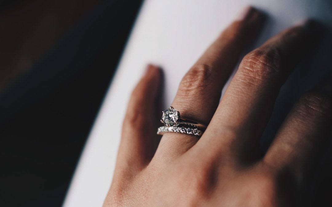 How to Pick the Right Wedding Band for Your Engagement Ring